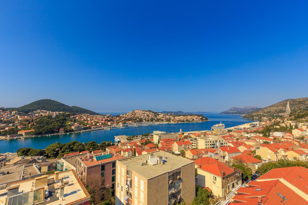 Skyscraper Apartment Dubrovnik Exterior photo